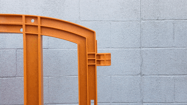Movit barricade interlocking with a stanchion, animated